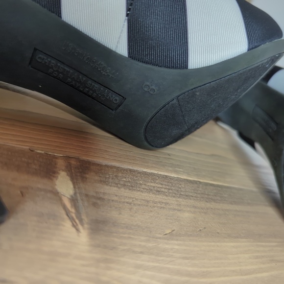 Black & White Striped Stiletto Pointed Toe Heels Pumps Goth Beetlejuice - Picture 7 of 11